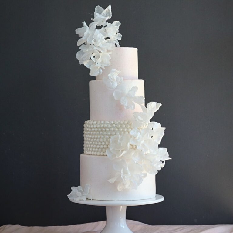 wafer flowers for weddinf cakes Astashkina Cakes 1 1