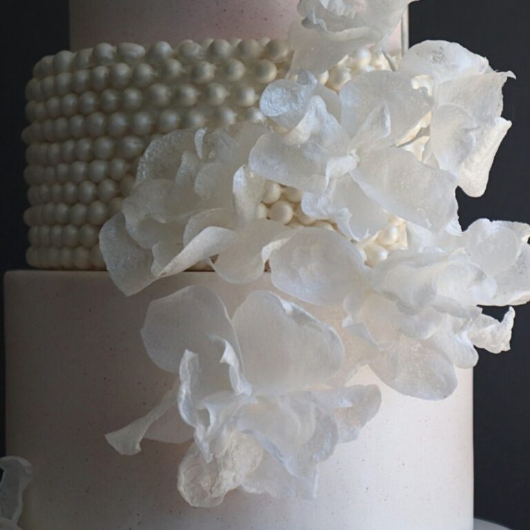 wafer flowers for weddinf cakes Astashkina Cakes 1 2