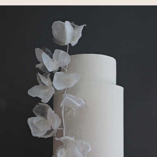 rice and wafer paper flowers Astashkina Cakes 2