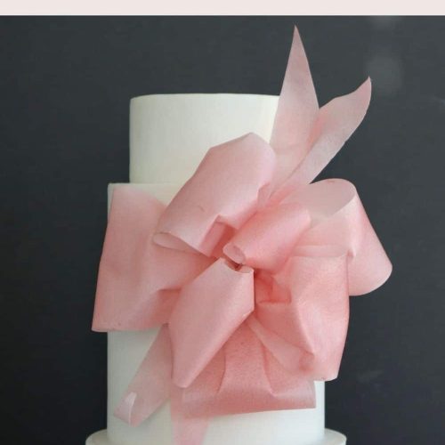 wafer paper bow topper Astashkina Cakes 1