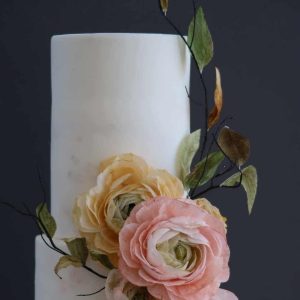 Edible Flowers, Wafer Paper Flowers for Cakes Modern White Roses 